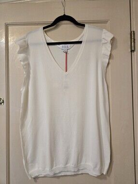 New With Tags ELLE Cream V-Neck Ruffle Cap Sleeve Tank